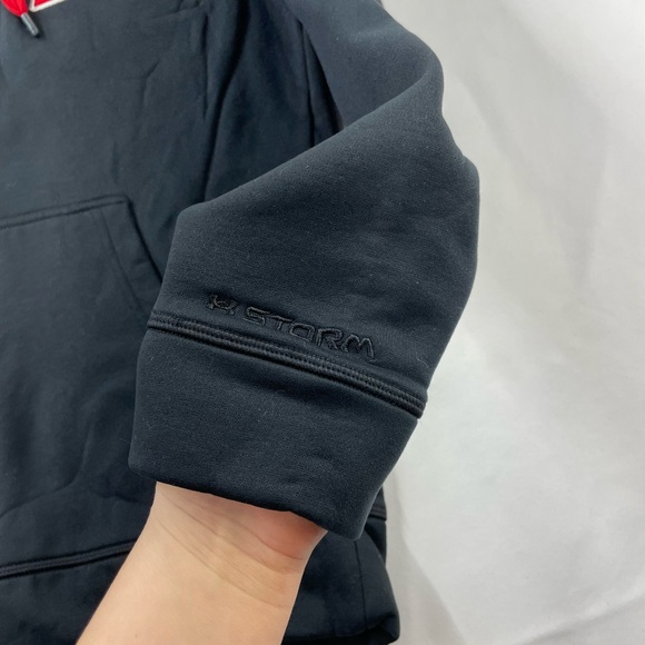 Under Armour Hoodie Pullover Mens Small or Womens Medium Red Black Graphic - Picture 6 of 8